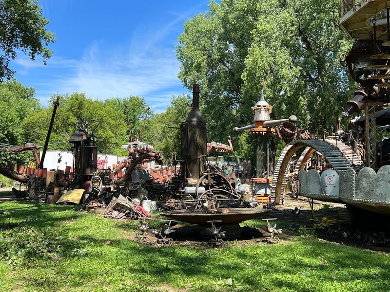 A Steampunk-Inspired World Of Gears, Pipes, And Iron