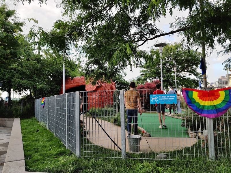 What Nearby Activities Add To The Full Pier 25 Experience