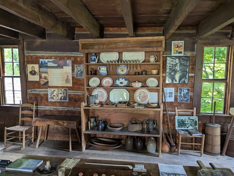 Crockett Tavern Museum