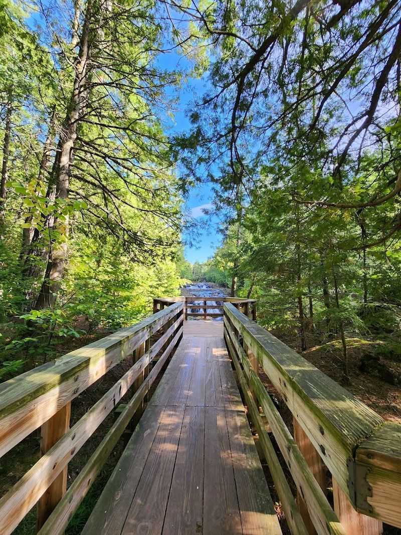 A Scenic Loop Trail Linking The Park's Best Views