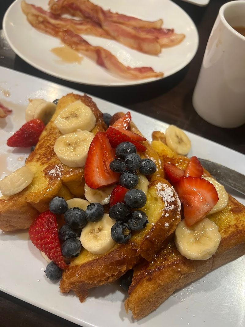 Breakfast At ZAZA Is Practically A Religion In Lower Manhattan