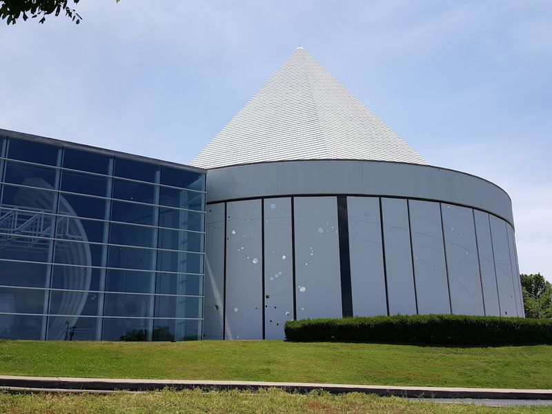 How Sudekum Planetarium Fits Into A Broader Nashville Visit