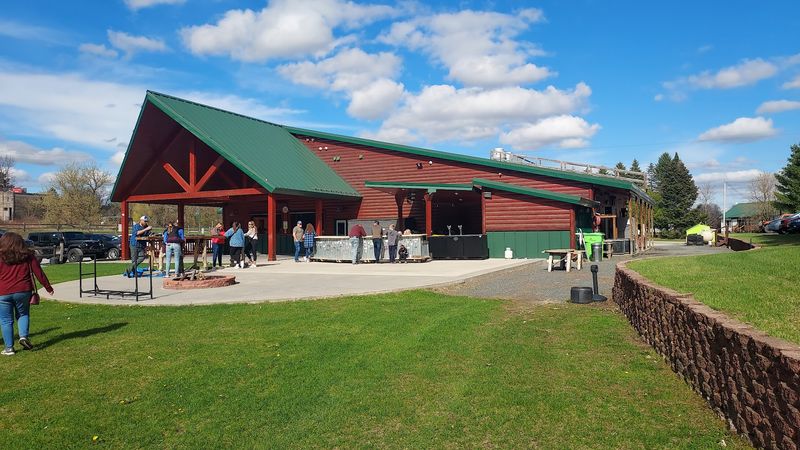 A BBQ Restaurant Hidden In The Tiny Village Of Chase