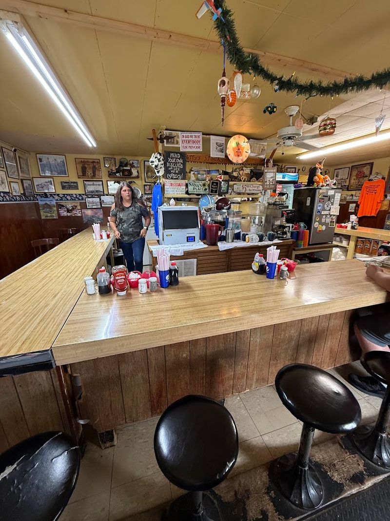 A Counter-Style Setup That Encourages Connection