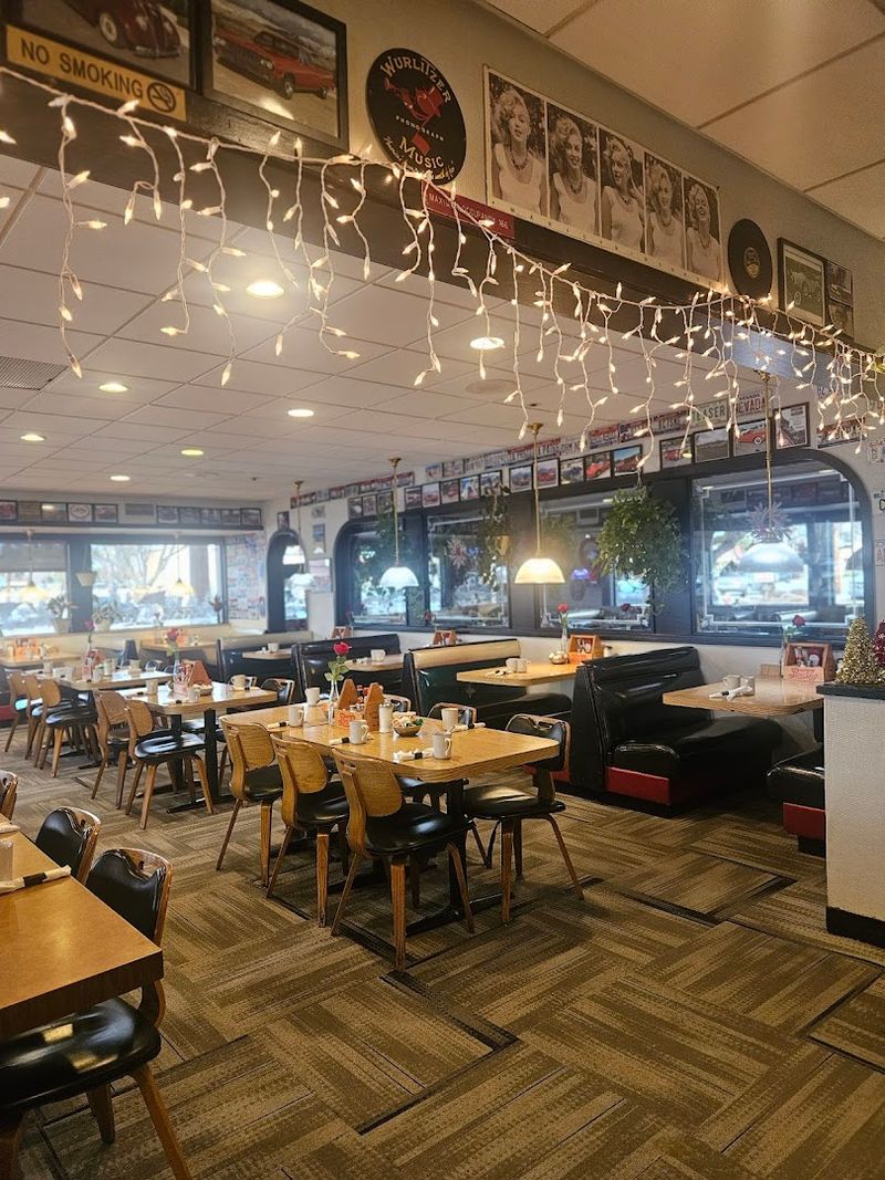 1950s-Style Diner Experience In The Heart Of Boise