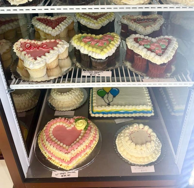 Handcrafted Cakes That Still Follow Time-Tested Recipes