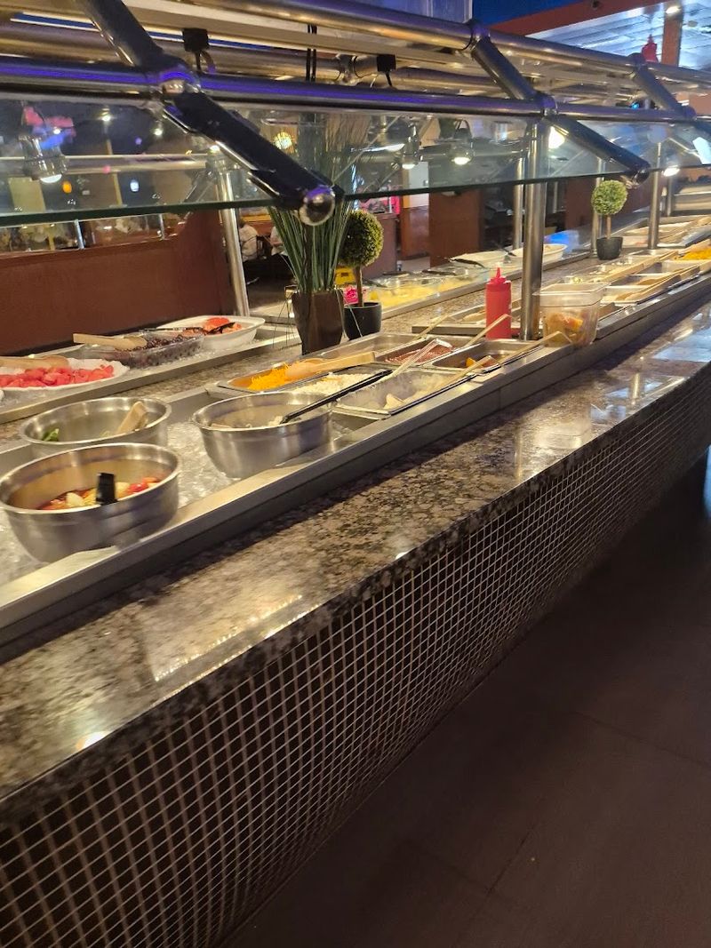 Royal Buffet & Grill