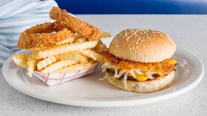 Classic American Comfort Food Keeps Things Simple And Tasty