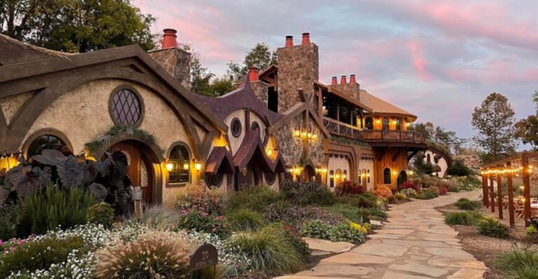 The Fairy Tale-Themed Village In Tennessee You’ll Want To Visit Over And Over Again