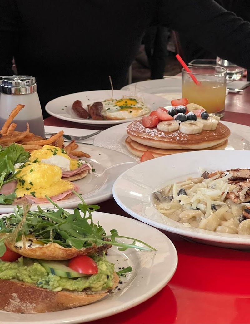 Eggs Benedict That Actually Deserve The Hype