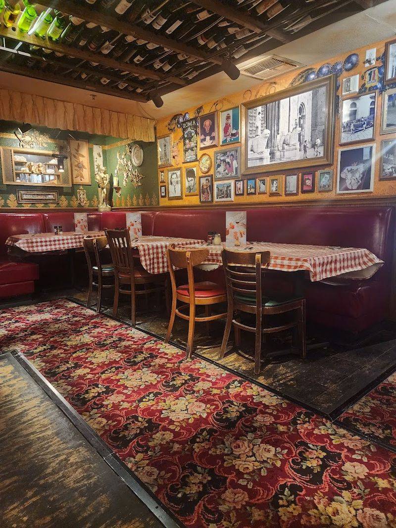 The Kitchen Table Experience That Feels Like A Private Dinner Party