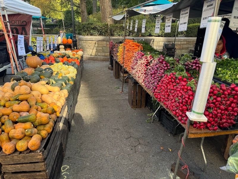 Fresh Produce That Makes Supermarkets Look Embarrassing