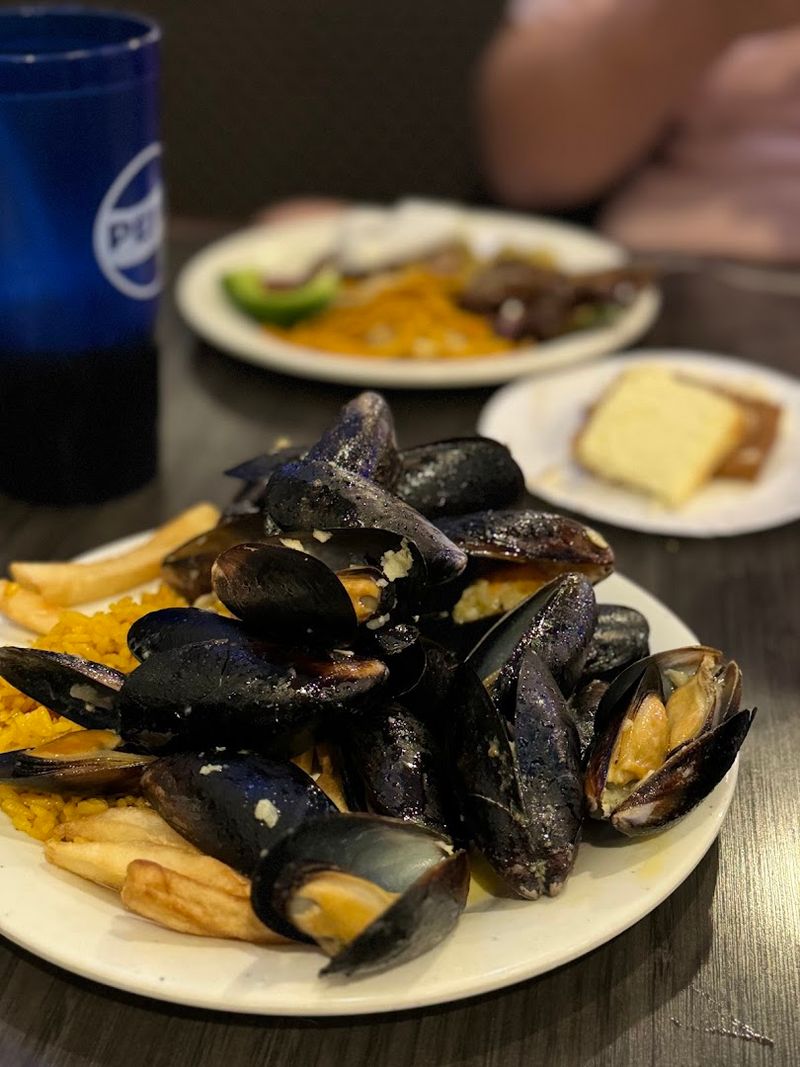 Endless Crab Legs And Shrimp At Jumbo Seafood Buffet