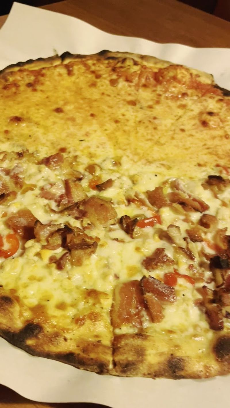 Fans Travel Across Connecticut Just To Taste The Famous Clams Casino Pizza