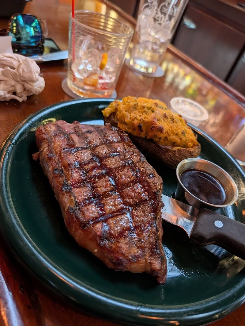 A Menu Built Around Traditional Steakhouse Favourites
