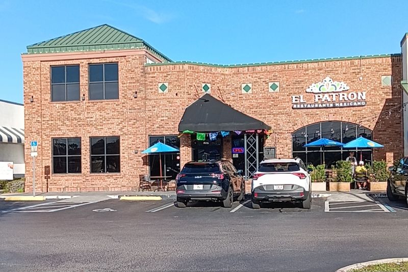 Its Location Near Major Orlando Attractions Makes It Easy To Visit