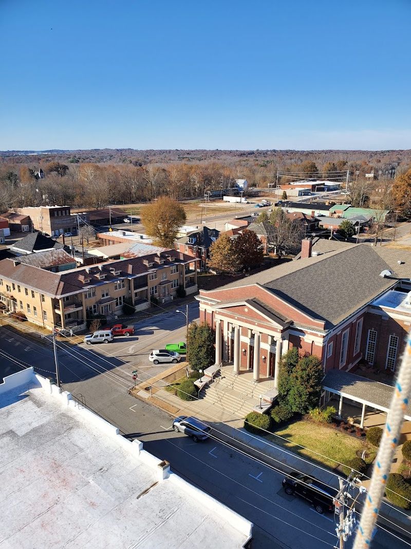 Why Paris, Tennessee Deserves A Place On Your Travel List