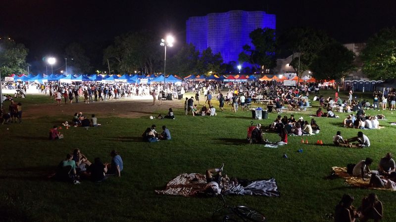 Live Music And The Kind Of Atmosphere You Cannot Manufacture