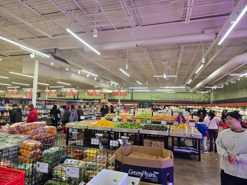 The Sheer Scale Of The Shopping Floor