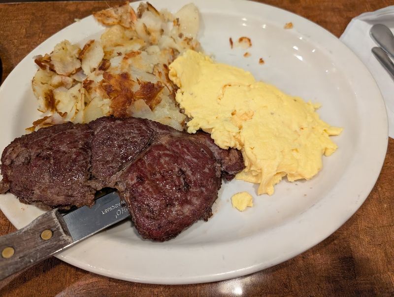 Creative Cinnamon Roll Specials That Guests Talk About