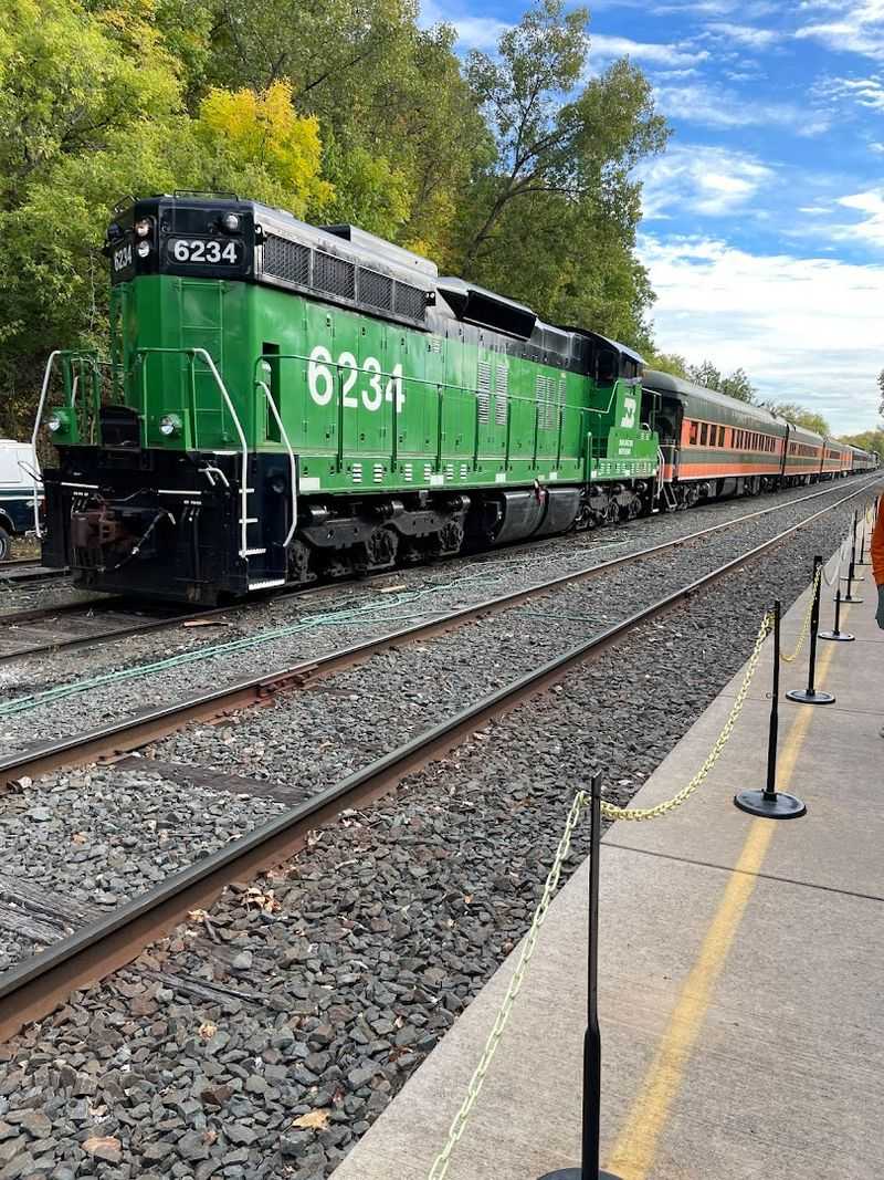 The Round Trip Journey Lasts About 90 Minutes