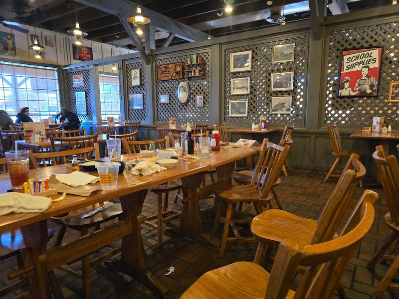 Cracker Barrel (Nashville)