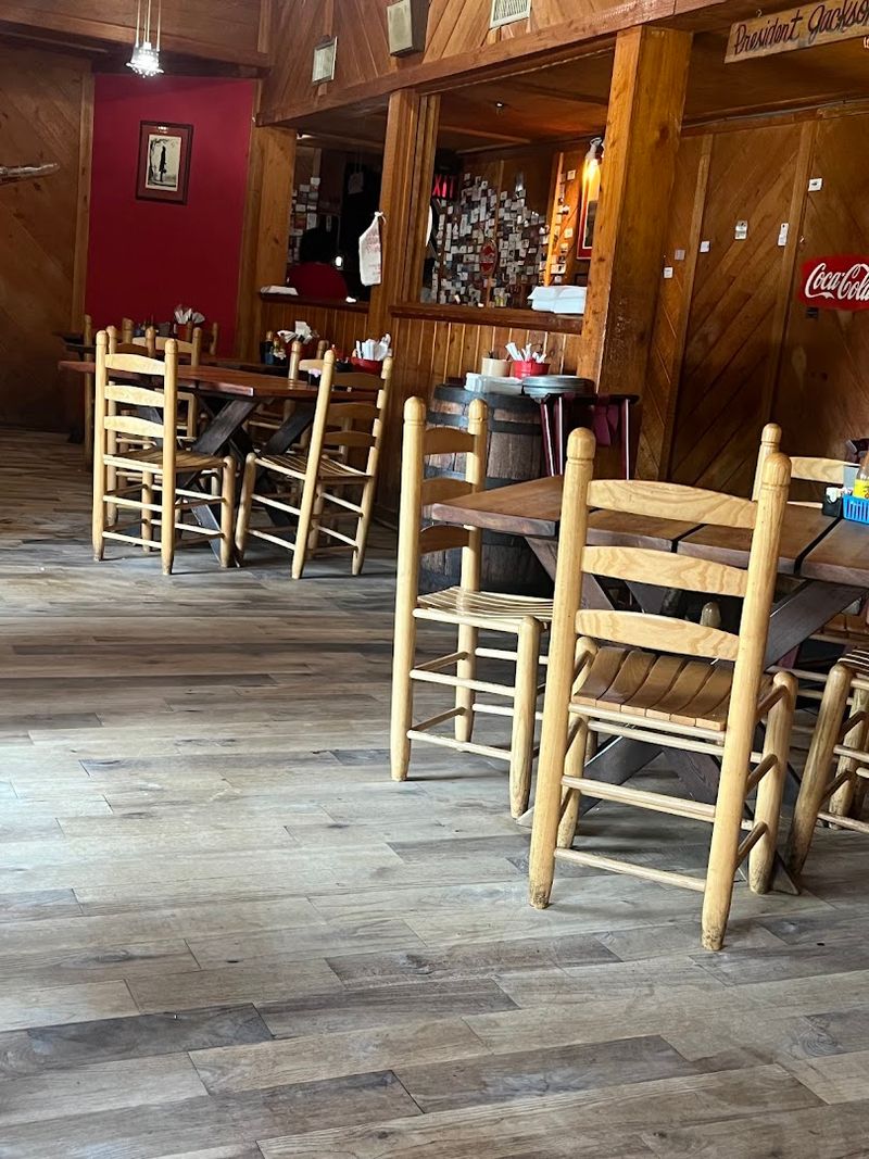 The Rustic Atmosphere That Sets The Mood