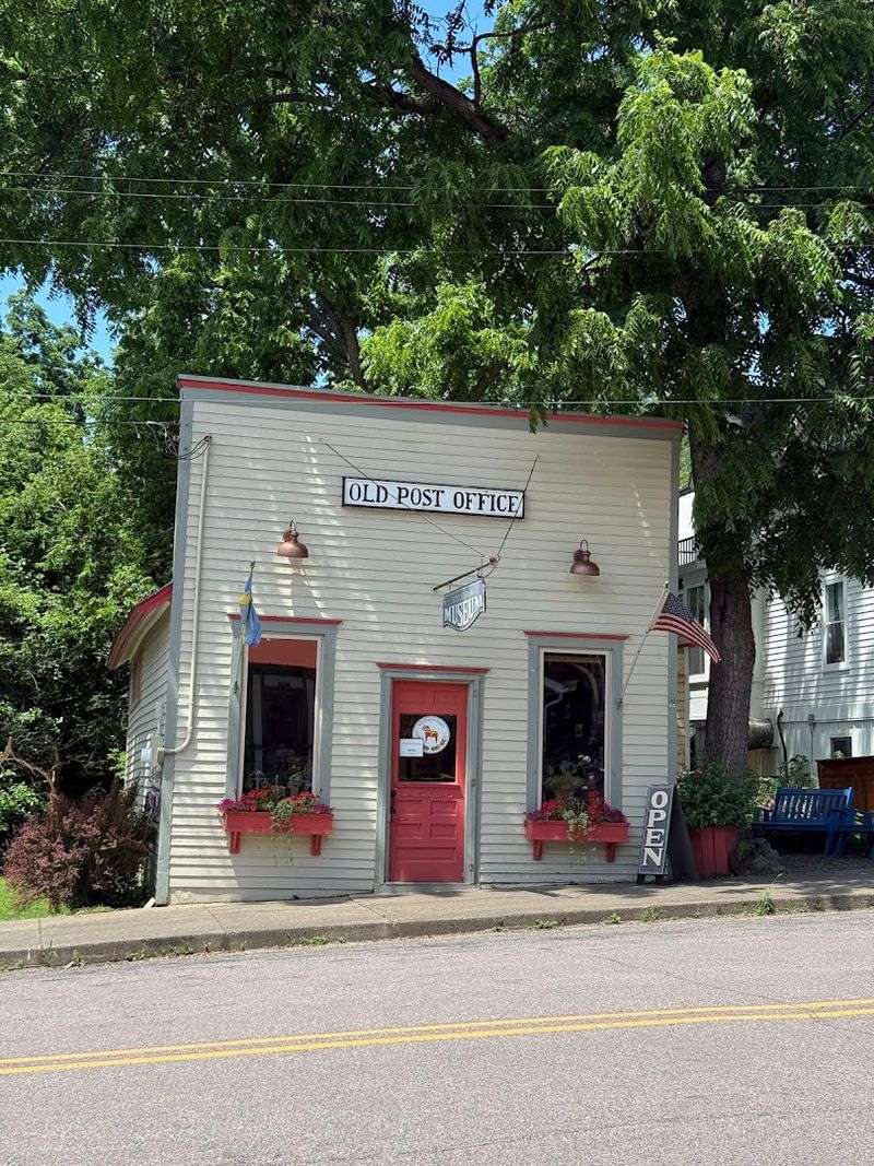 The Tiny Wisconsin Village Where A Famous Pie Shop Draws Visitors