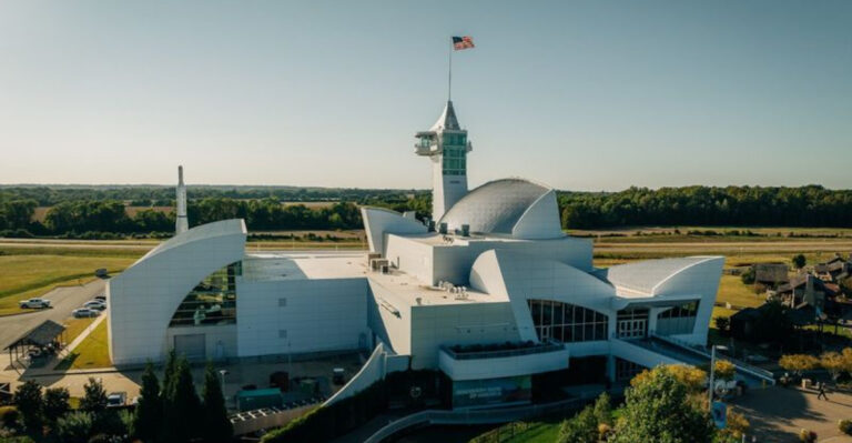This Enormous Science Museum In Tennessee Is Unlike Any Other In The World