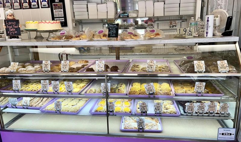 A Quincy Bakery That Has Served The Community Since 1929