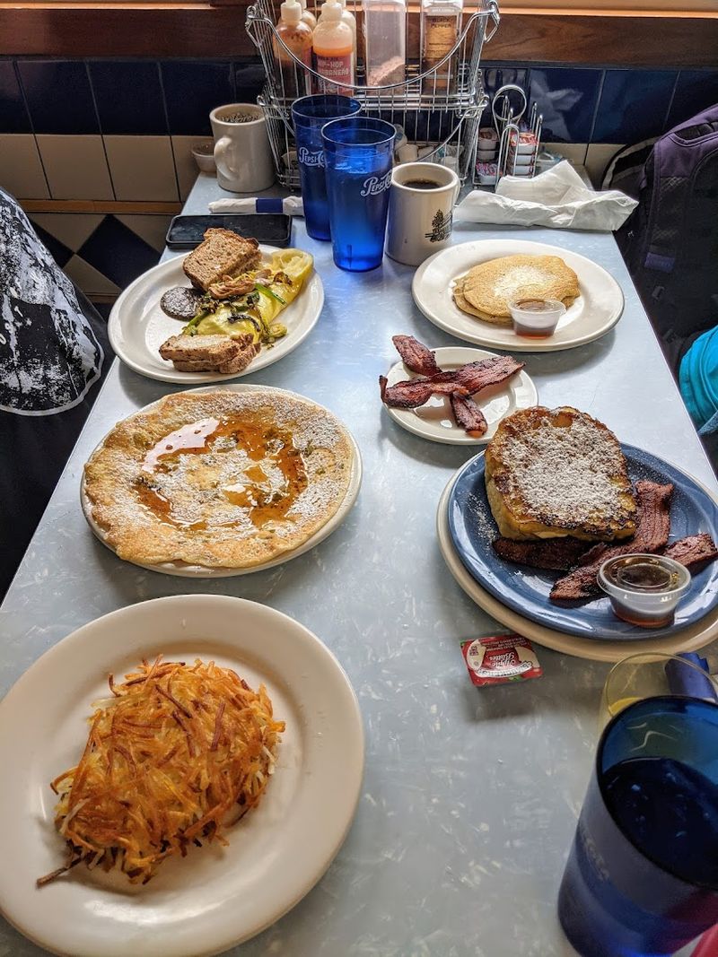 A Tiny Roadside Diner Deep In Wisconsin's Northwoods