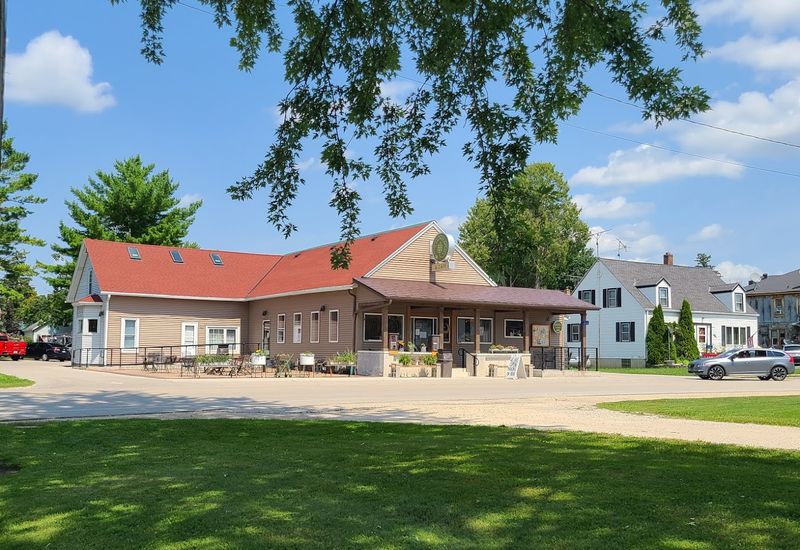Small-Town Bakery Cafe Tucked Into The Quiet Community Of Dundee