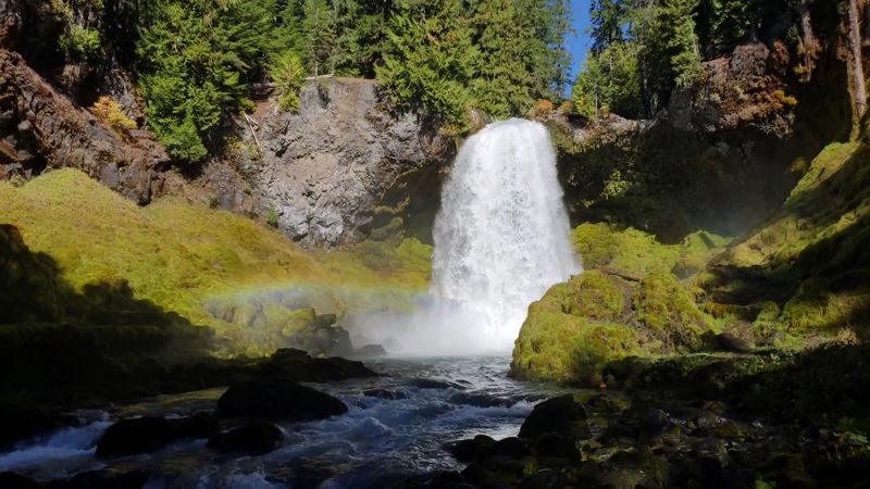 Sahalie Falls