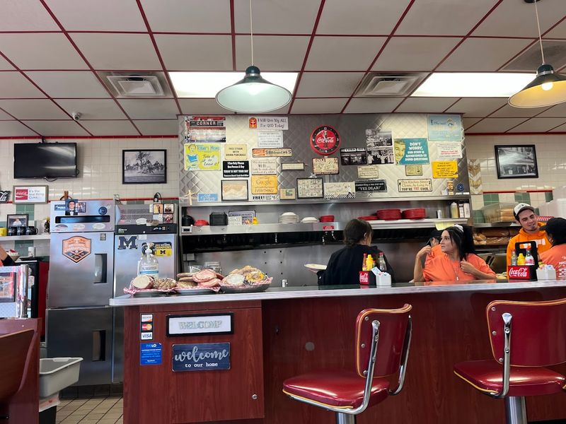 Why This Knoxville Cafe Has Over 2,200 Five-Star Reviews