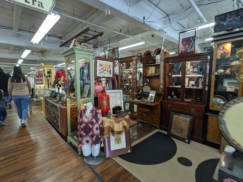 Explore Over 73,000 Square Feet Of Vintage Treasures