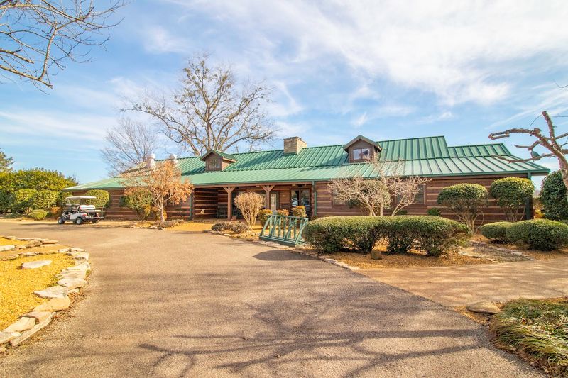 Why People Who Visit Clifton Start Looking At Real Estate