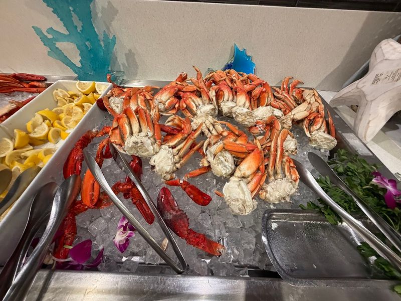 Cafe Sierra: The Buffet That Keeps Visitors Coming Back