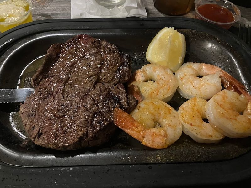 A Menu Built Around Classic Midwestern Comfort Food