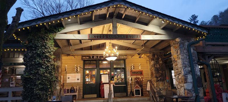 Sandwiches That Keep Locals Coming Back