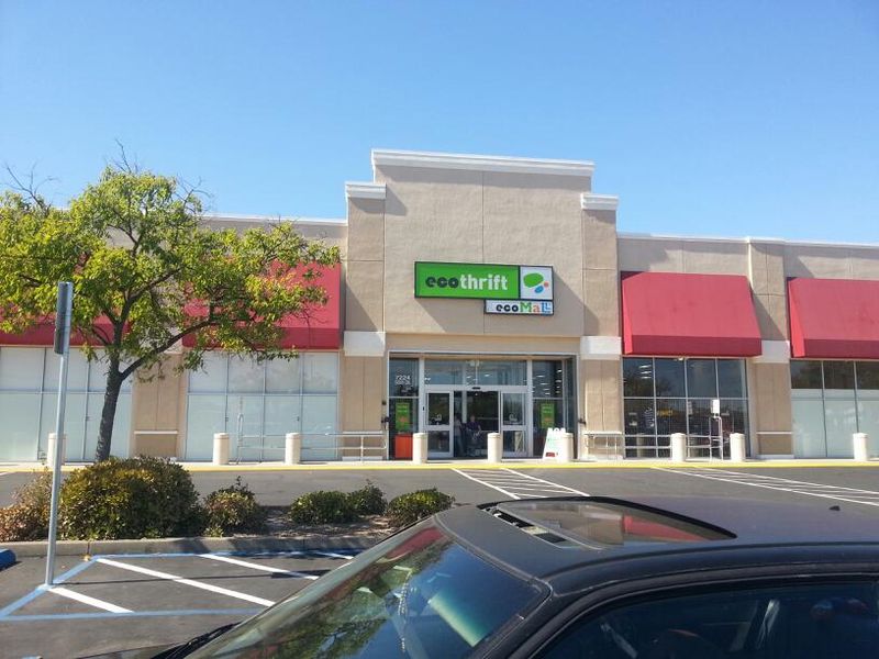 Shopping At Eco Thrift: Helping Sacramento's Nonprofits