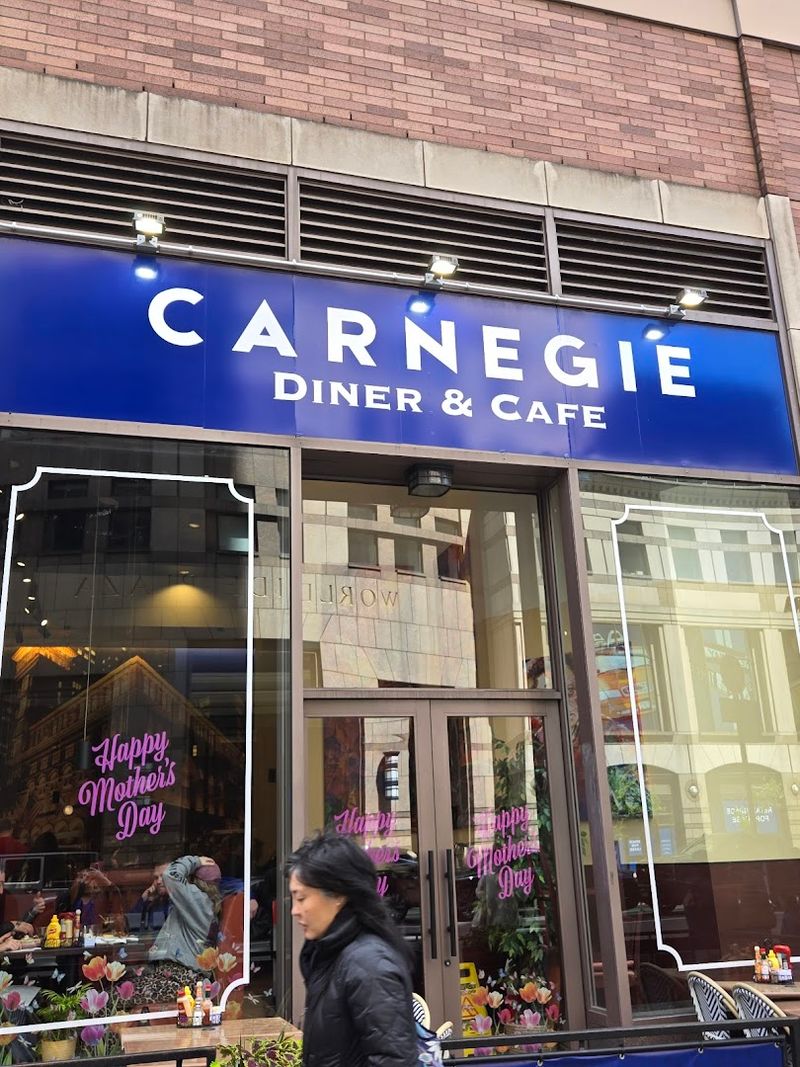 Practical Reasons To Put This Diner At The Top Of Your New York Itinerary