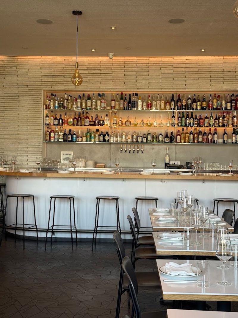 How Simplicity Becomes Style