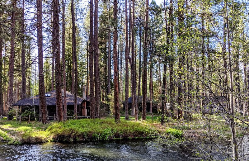 A Peaceful Escape Near The Small Community Of Camp Sherman