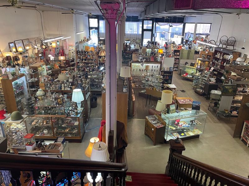 Antique Center Of La Crosse