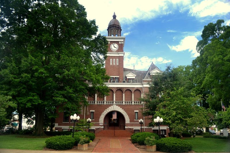 The Character And Architecture Of Henry County's Streets