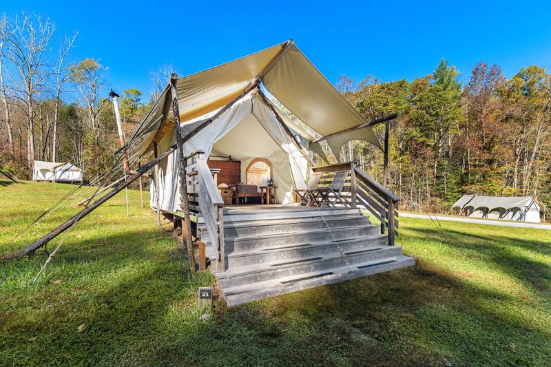 Under Canvas Great Smoky Mountains, Pigeon Forge