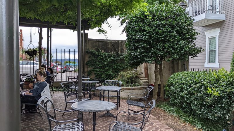 Rembrandt's Coffee House, Chattanooga