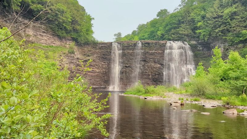 Salmon River Falls