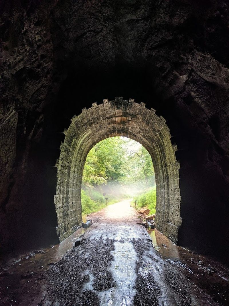 Elroy-Sparta State Trail (Elroy–Sparta, WI)