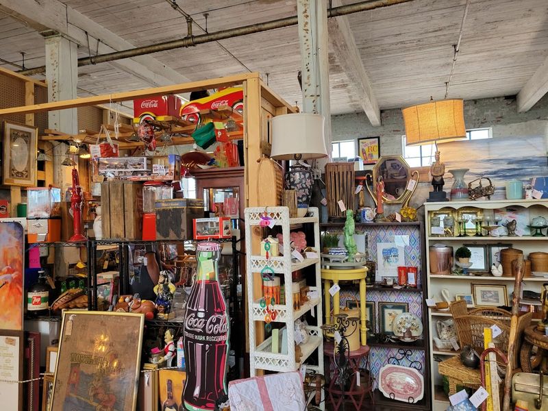 Relics Antique Marketplace Tupelo Mississippi